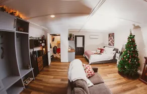 Private Little Gem - Image 2