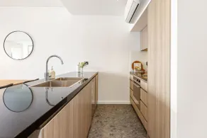 Luxury 1 bedroom Apartment in Cremorne - Image 3