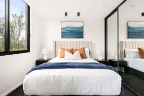 Luxury 1 bedroom Apartment in Cremorne - Image 4