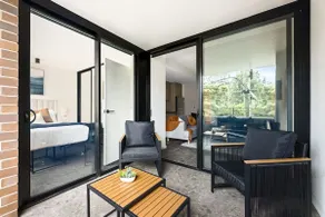 Luxury 1 bedroom Apartment in Cremorne - Image 5