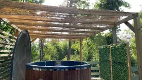 Woodland Deluxe Cabin with Bathroom and Shower - Image 4