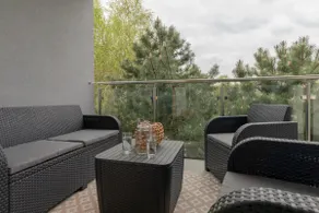 Secluded 13 | 1 Bedroom | Parking | Balcony - Image 3