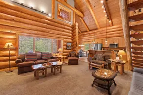 Private lodge with stunning mountain views - Image 4