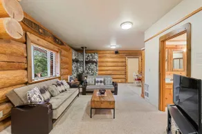 Secluded cabin with private hot tub & views - Image 3