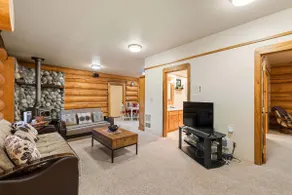 Secluded cabin with private hot tub & views - Image 4