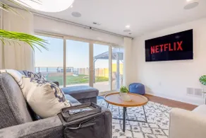 Lakeview Oasis: EV Outlet, Fire Pit, Sunset View - Image 4