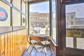 Walk to River: Unique Studio in Renovated Bar! - Image 4