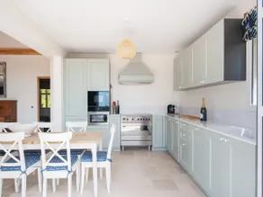 Villa avec vue sur la mer et piscine - Image 3