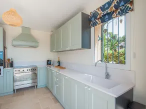 Villa avec vue sur la mer et piscine - Image 4