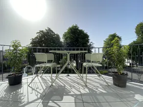 Apartment-Ensuite with Bath-Balcony - Image 3