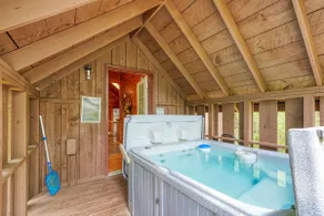 Blue Rose Cabins - Country Cottage - Image 3