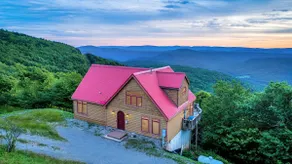 Gorgeous Chalet - Incredible Views - Hot Tub - Fire Pit - Image 2