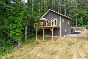 Gayles - Lakeview Cottage - Image 2