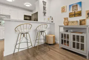 Rock N' Roll + Sweet Dreams! Get Cozy Next to Indoor & Outdoor Fireplace'! 7 min Drive to Saint Als - Image 2