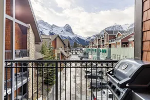 Splendid Mountain View 2BR Condo W/Pool & Hot Tub! - Image 3