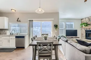 Beautiful Home for Big Groups, 2 Living Areas! - Image 2