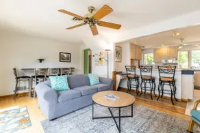 Waterfront Home w Pool, Pier & Parking Mins to Annapolis - Image 3