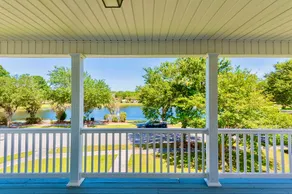 Beautiful home with pond view and free Golf Cart! - Image 4