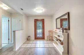 Heated Pool & 4-in-1 Grill: Spring Hill Haven! - Image 4