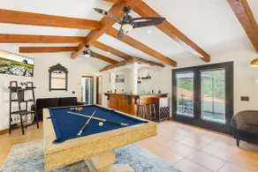 The Wine Away-Large Home w/Jacuzzi - Image 4