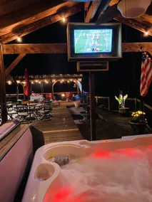 Hot tub, golf cart, pet friendly, sleeps 12! - Image 3