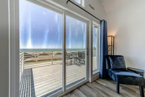 Dog-friendly oceanside home w/WiFi, ocean views, p - Image 4