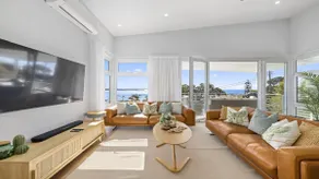 Tea Trees - Modern Townhouse, Village and Beach - Image 3