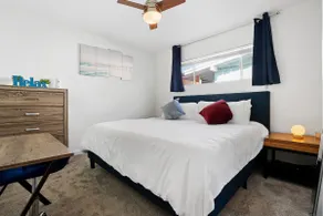 Walk to Beach |Arcades|2 King Beds|Kitchen|Parking - Image 3