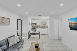 Hollywood Vacation In Perfect Beach Location Ha01 - Image 5