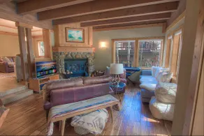 Third Creek Comfort 2 Bedroom Townhouse by RedAwning - Image 4