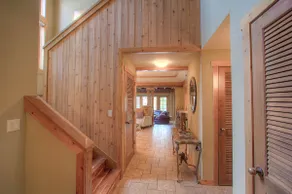 Third Creek Comfort 2 Bedroom Townhouse by RedAwning - Image 3