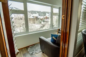 Copper Conviction - Spacious 2 BR with great views, close to lifts - Image 5