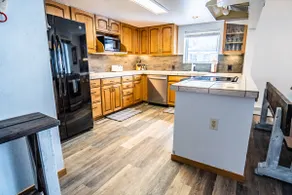 Copper Conviction - Spacious 2 BR with great views, close to lifts - Image 3