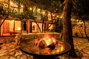 eco-lodge with natural swimming pool - Image 4
