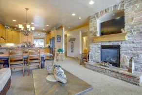 High-End Huntsville Condo w/ Private Hot Tub! - Image 4
