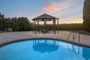 Sleeps 30 |  Crew-Friendly | Pool & Hot Tub - Image 4