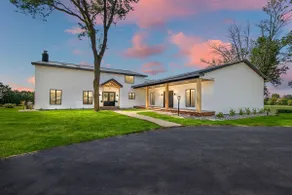 Sleeps 30 |  Crew-Friendly | Pool & Hot Tub - Image 3