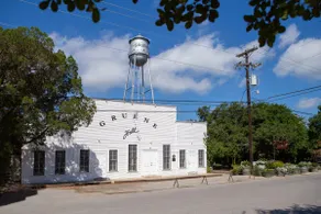 OM A11 Old Mills Resort at Historic Gruene - Image 4