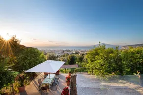 SorrentoVibes - Sea view Rooftop Apartment with Jacuzzi & Garden - Image 2