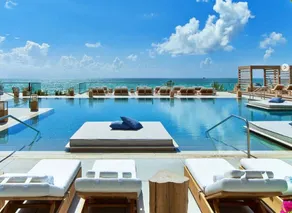 Chic Luxury Ocean View in 5 Star Resort w/ Balcony - Image 2