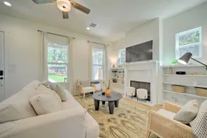 Canyon Lake Home w/ Deck ~ 1 Mi to Comal Park - Image 4