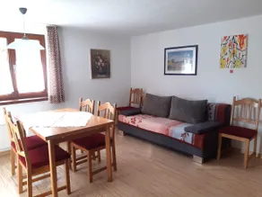 Apartment and equipped with a ski room - Image 3