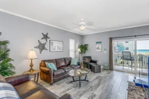 Beautifully renovated, cozy condo with Gulf View! - Image 3