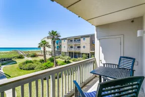 Beautifully renovated, cozy condo with Gulf View! - Image 2