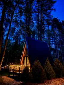 A-frame w/ towering 18ft glass wall & deck - 15 - Image 2