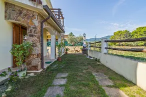 Casa de vacaciones Villamara con terraza, vistas a la montaña y jardín - Image 4