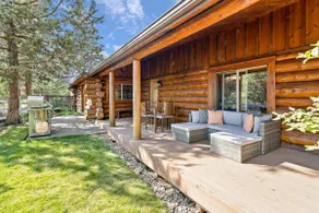 Lodge Vibes in the City - Large Log Home - Image 5