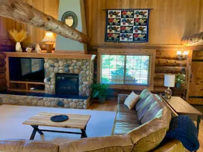 Lodge Vibes in the City - Large Log Home - Image 4