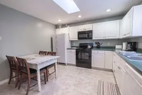 Vacation Rental: Armory Quarters B - Image 2