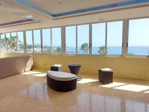 Première ligne de l'océan, 3 chambres et wifi gratuit - Image 3